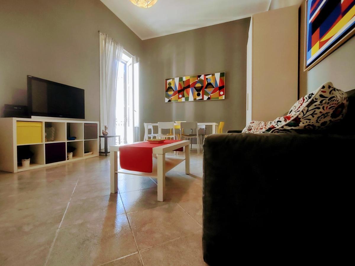 Central Apartment A Due Passi Dal Porto パレルモ エクステリア 写真
