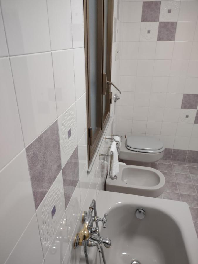 Central Apartment A Due Passi Dal Porto パレルモ エクステリア 写真